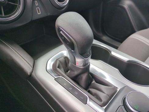 Used 2025 Chevrolet Blazer LT FWD image 21