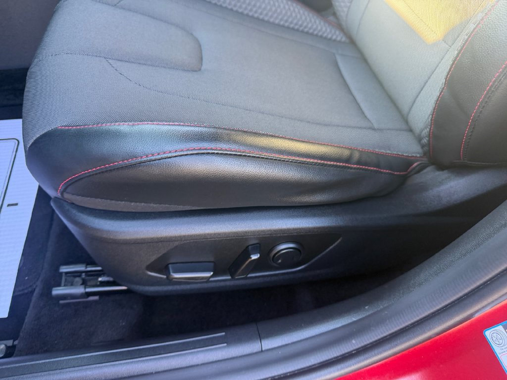 Used 2025 Hyundai Elantra N Line FWD image 13