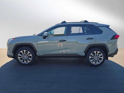 Certified 2022 Toyota RAV4 XLE Premium image 6