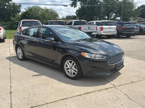 Used 2014 Ford Fusion SE FWD image 7