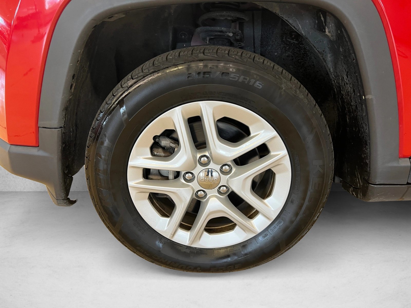 Used 2018 Jeep Compass Sport w/ Tech Group FWD image 9