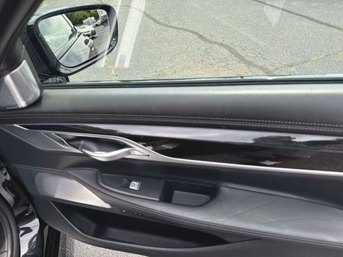 Used 2019 BMW 750i xDrive w/ Executive Package AWD/4WD image 35