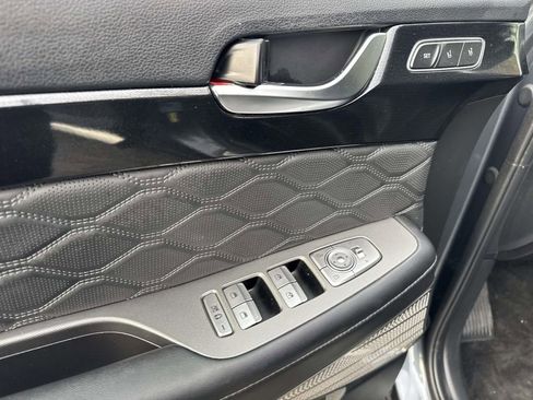 Used 2022 Hyundai Palisade Calligraphy image 11