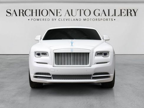 Used 2019 Rolls-Royce Wraith RWD image 3