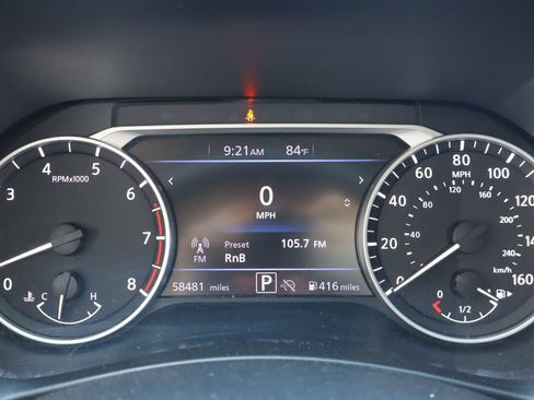 Used 2025 Nissan Sentra SV FWD image 9