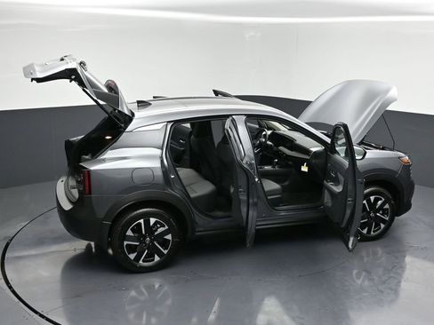 New 2026 Nissan Kicks SV w/ SV Premium Package AWD/4WD image 30