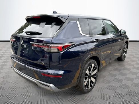 New 2026 Mitsubishi Outlander SE image 7