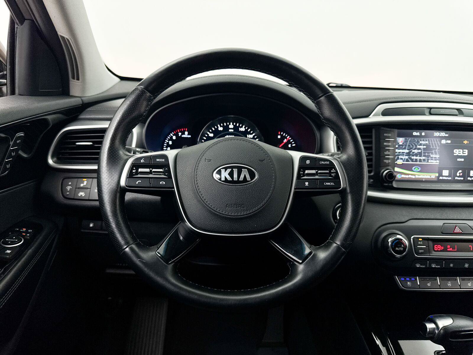 Used 2019 Kia Sorento SX w/ SX Touring Package FWD image 4