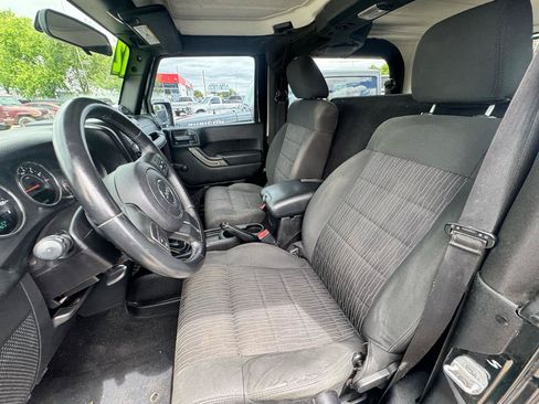 Used 2012 Jeep Wrangler Sport AWD/4WD image 9