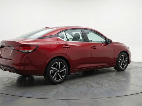 Used 2025 Nissan Sentra SV image 9