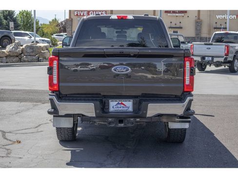 Used 2025 Ford F350 Lariat w/ Chrome Package AWD/4WD image 4