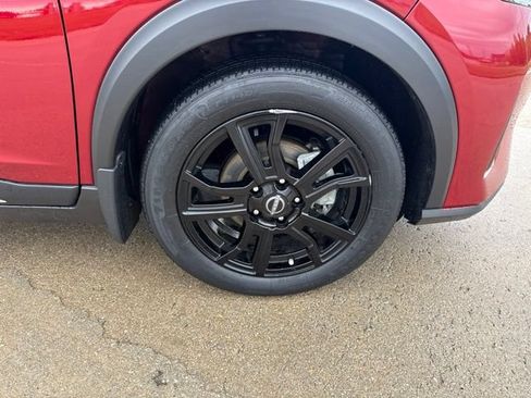 Used 2024 Nissan Kicks SR w/ SR Premium Package FWD image 12