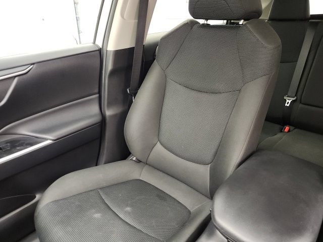 Certified 2025 Toyota RAV4 LE FWD image 15