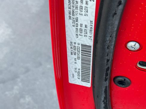 Used 2018 Dodge Challenger R/T image 28