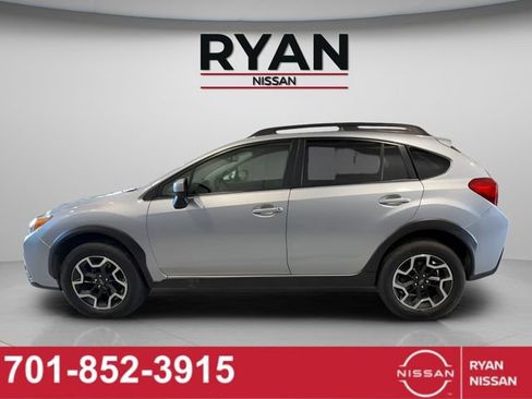 Used 2016 Subaru Crosstrek 2.0i Premium image 2