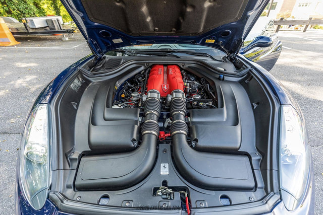 Used 2012 Ferrari California RWD image 22