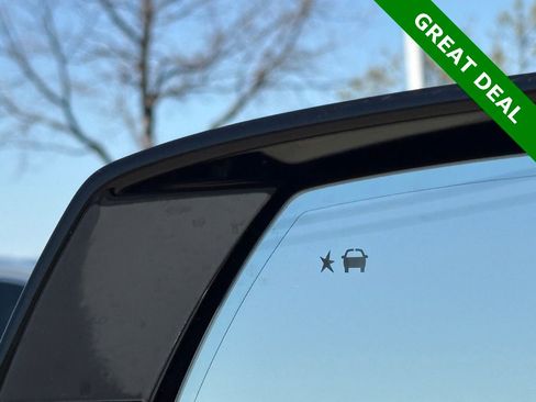 Used 2022 Chevrolet Tahoe Z71 w/ Luxury Package image 12