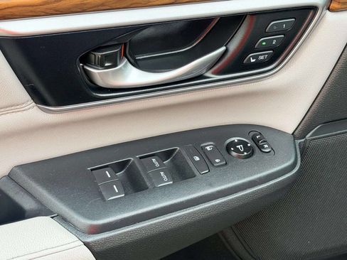 Used 2018 Honda CR-V EX-L image 19