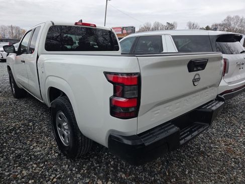 Used 2022 Nissan Frontier S image 4