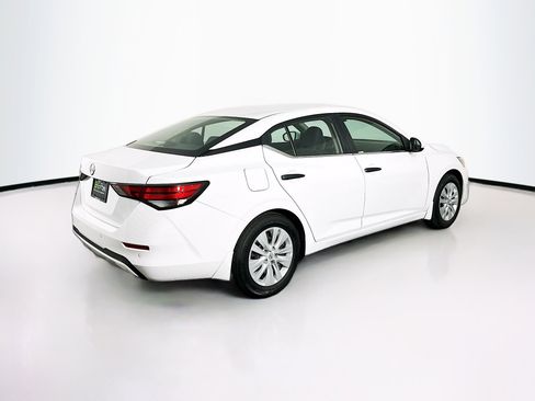 Used 2025 Nissan Sentra S image 9