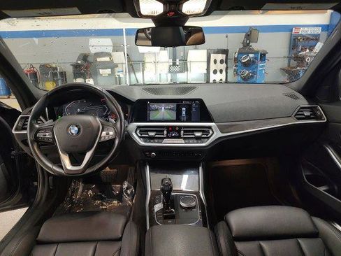 Used 2020 BMW 330i xDrive Sedan w/ Convenience Package image 17