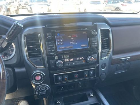 Used 2017 Nissan Titan Platinum Reserve w/ Off-Road Package AWD/4WD image 12