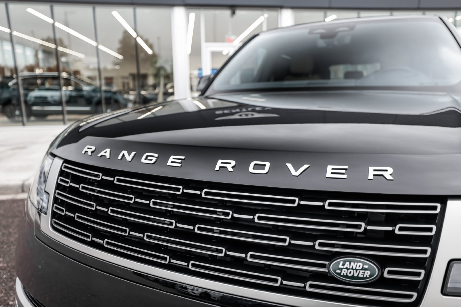 Used 2026 Land Rover Range Rover Long Wheelbase SE AWD/4WD image 22