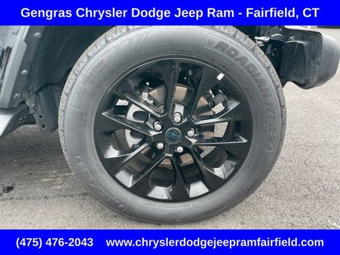 Certified 2025 Jeep Wrangler Unlimited Sahara AWD/4WD image 9