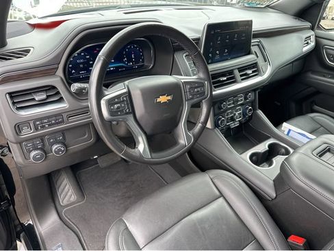 Used 2022 Chevrolet Tahoe LT w/ Luxury Package AWD/4WD image 23