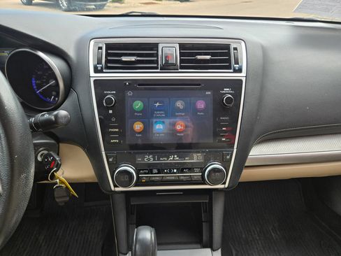 Used 2019 Subaru Legacy 2.5i Premium AWD/4WD image 12
