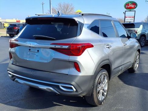 Used 2023 Kia Seltos S w/ Navigation Package image 3