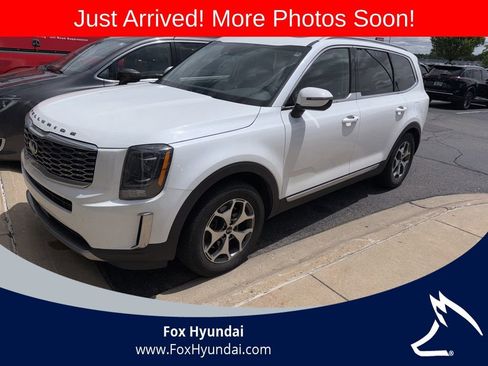 Used 2020 Kia Telluride EX w/ Towing Package FWD image 1
