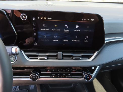 New 2026 Chevrolet Equinox LT w/ Safety and Technology Package AWD/4WD image 5