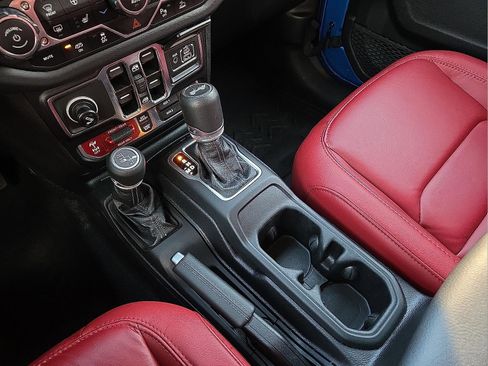 Used 2024 Jeep Wrangler Unlimited Rubicon 392 image 25