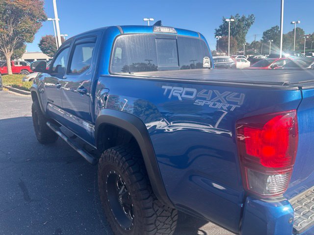 Used 2018 Toyota Tacoma TRD Sport w/ Technology Package AWD/4WD image 9