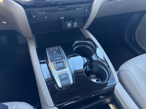 Used 2019 Honda Pilot Touring image 19