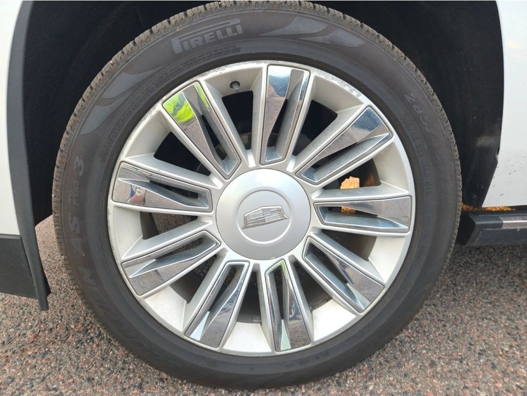 Used 2020 Cadillac Escalade ESV Platinum AWD/4WD image 16