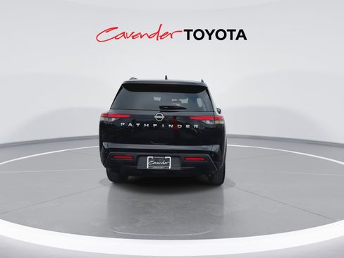 Used 2025 Nissan Pathfinder SV FWD image 7