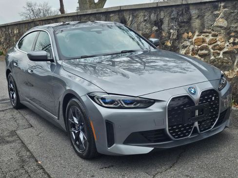 Used 2024 BMW i4 eDrive40 w/ Premium Package RWD image 10