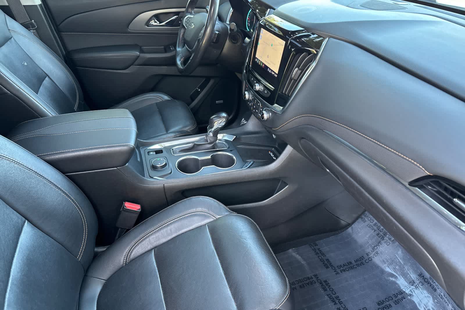 Used 2021 Chevrolet Traverse Premier w/ Redline Edition FWD image 17