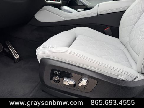 Used 2027 BMW X6 M60i AWD/4WD image 11