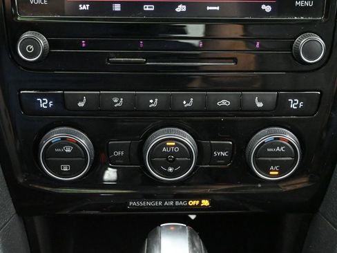 Used 2020 Volkswagen Passat 2.0T SEL image 31