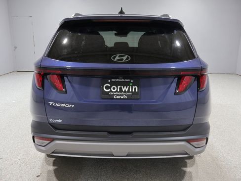 Used 2025 Hyundai Tucson SEL FWD image 3