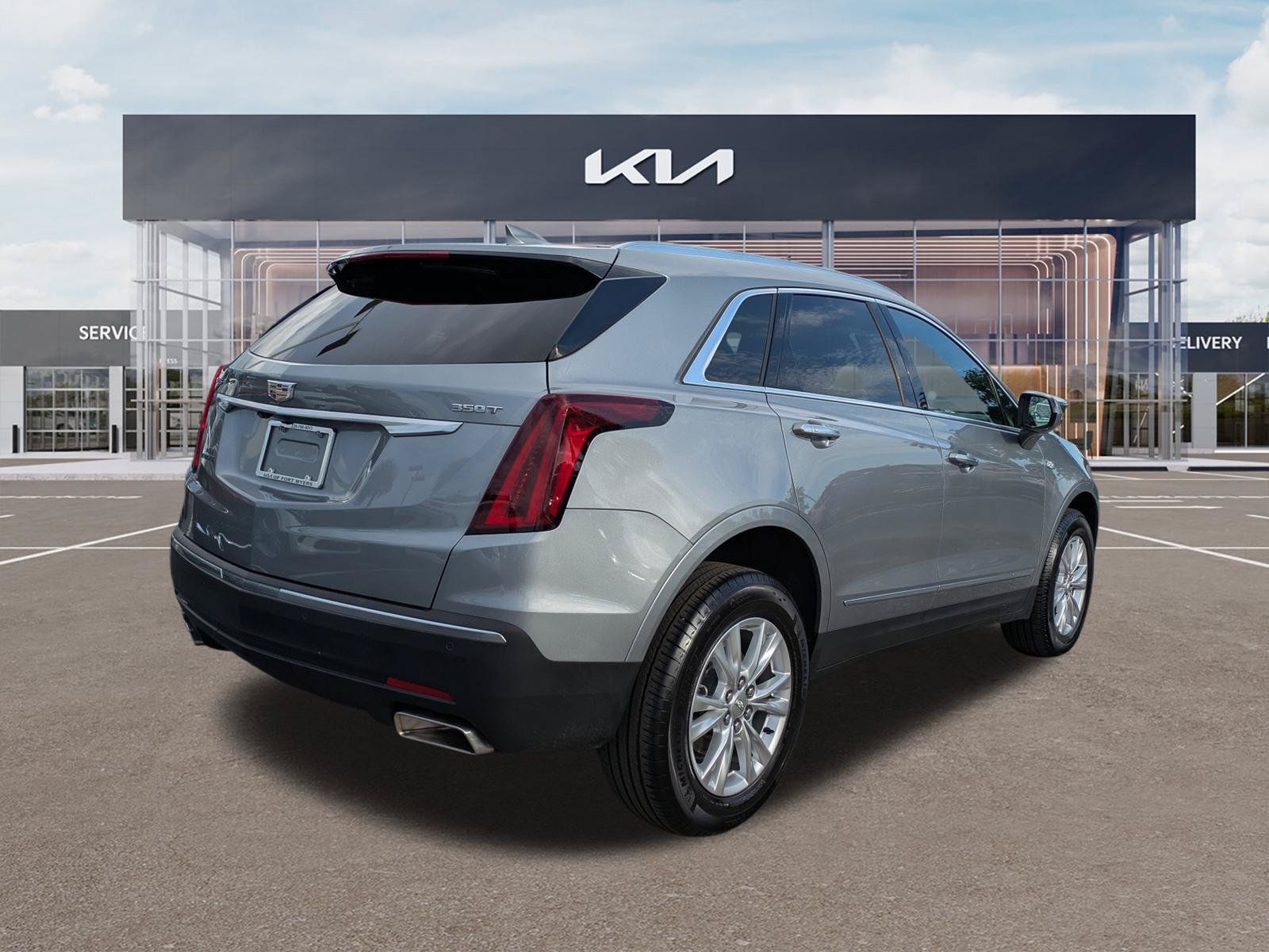 Used 2024 Cadillac XT5 Luxury FWD image 4