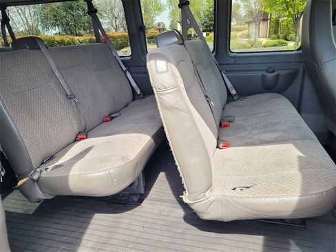 Used 2023 GMC Savana 3500 LS image 8