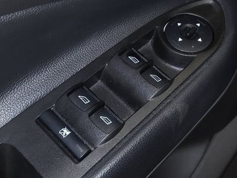 Used 2017 Ford Escape SE image 27