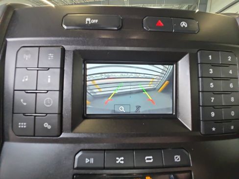 Used 2018 Ford F150 XLT AWD/4WD image 16