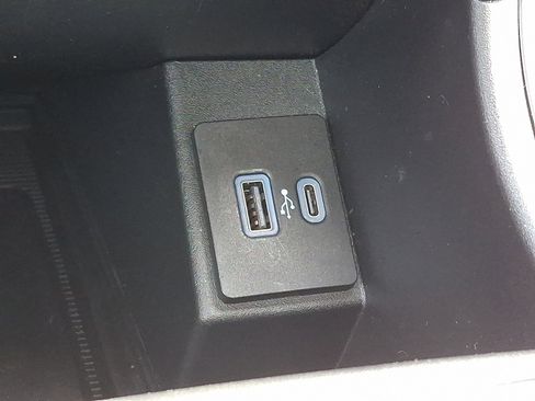 Certified 2022 Ford Edge SEL w/ Convenience Package image 24