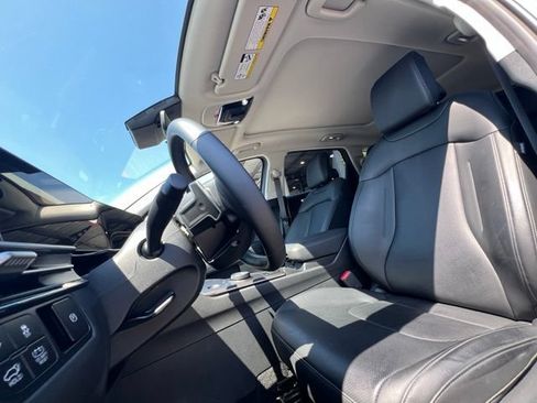 Certified 2026 Kia Sportage EX w/ EX Panoramic Sunroof Package AWD/4WD image 18