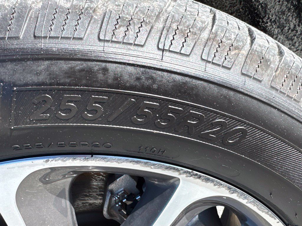 Used 2020 Lincoln Aviator Grand Touring w/ Elements Package Plus AWD/4WD image 36